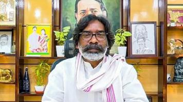 The verdict in Malegaon blast case came after 17 years, all 7 accused including Sadhvi Pragya Thakur were acquitted, BJP said Congress should answer saffron terrorism (34)-iz2JDcOPPf.jpg